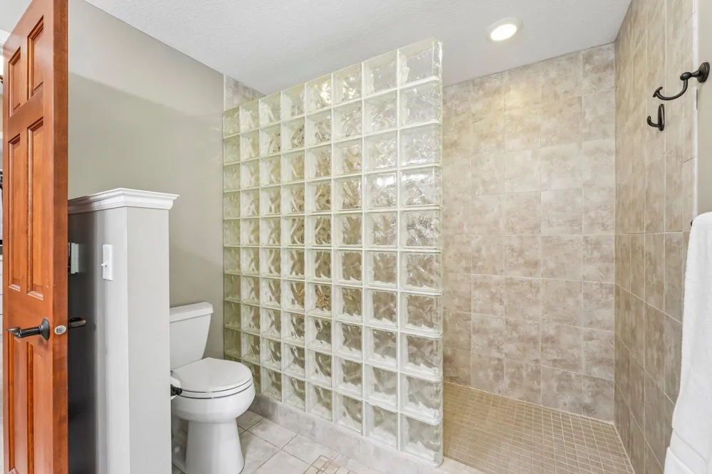 1206 102nd Street W Inver Grove Heights, MN 55077