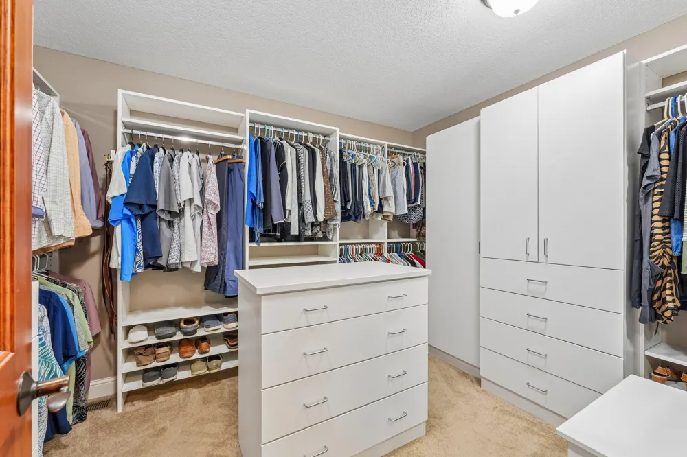 1206 102nd Street W Inver Grove Heights, MN 55077