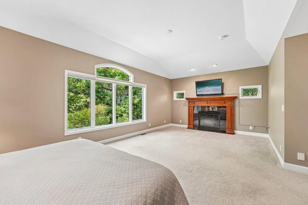 1206 102nd Street W Inver Grove Heights, MN 55077