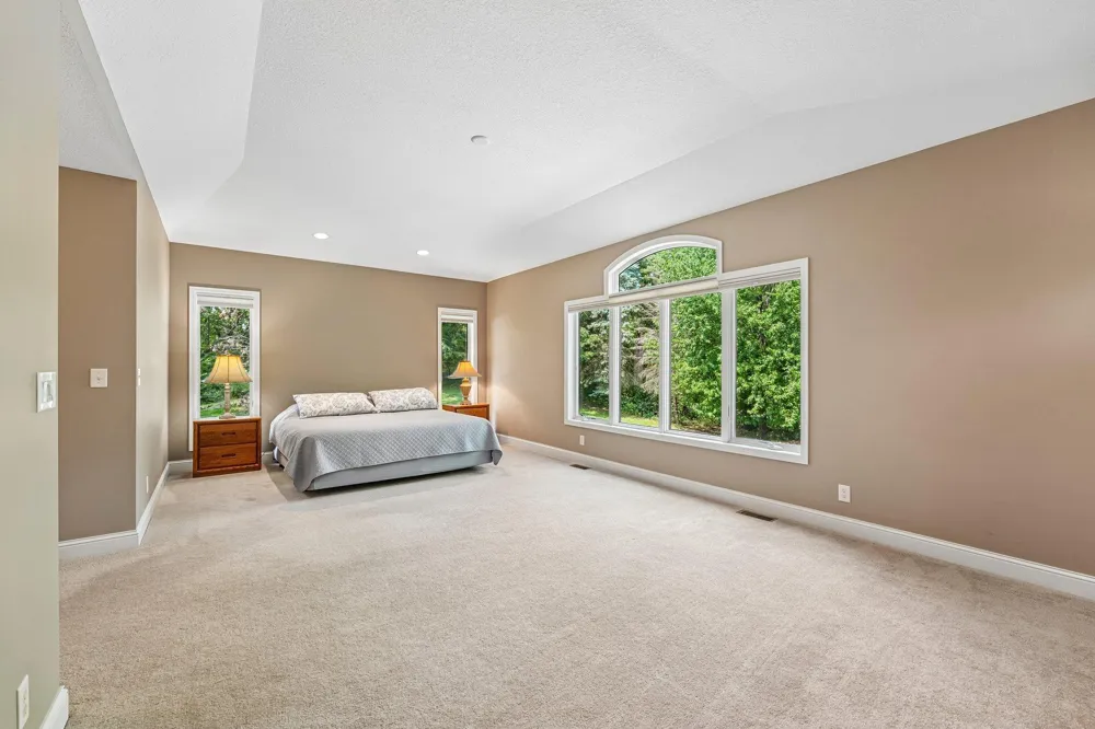 1206 102nd Street W Inver Grove Heights, MN 55077