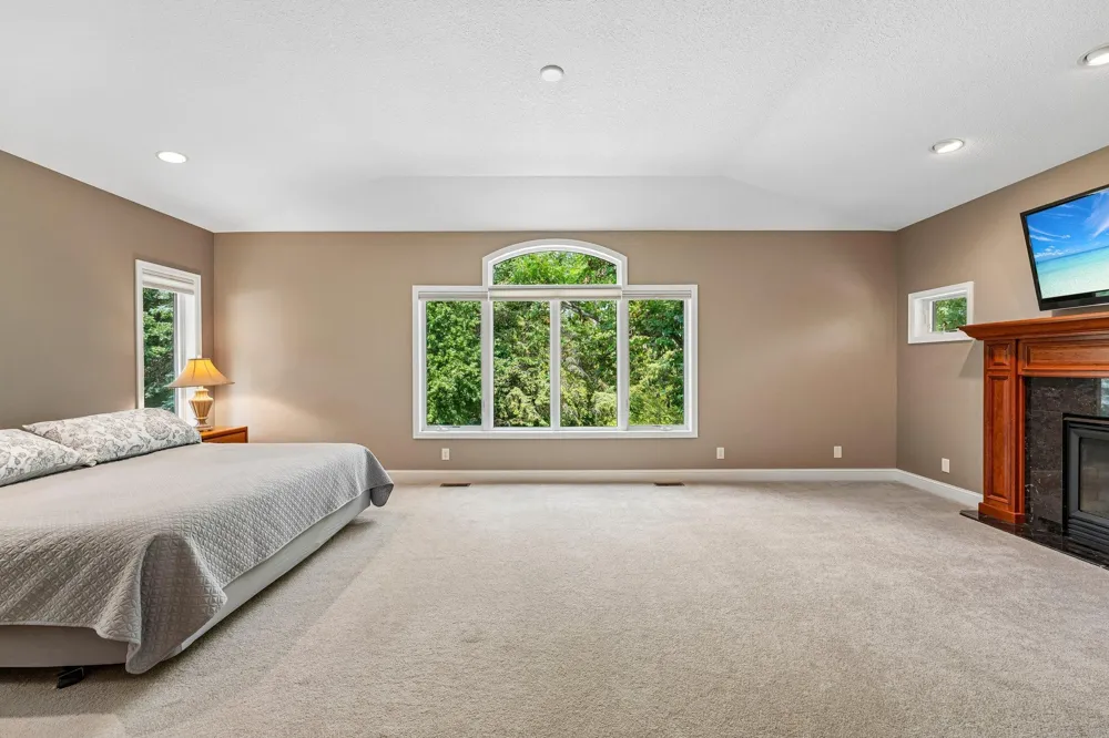 1206 102nd Street W Inver Grove Heights, MN 55077