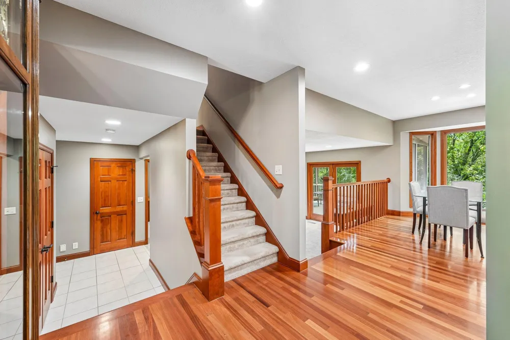 1206 102nd Street W Inver Grove Heights, MN 55077