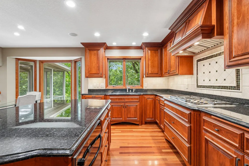 1206 102nd Street W Inver Grove Heights, MN 55077