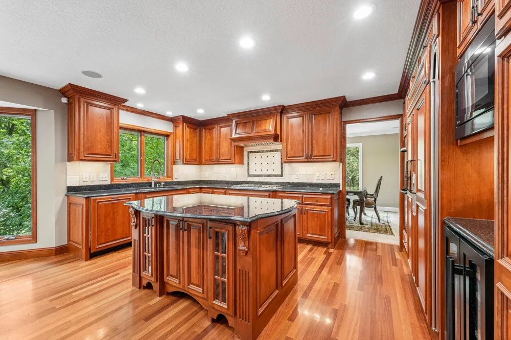 1206 102nd Street W Inver Grove Heights, MN 55077