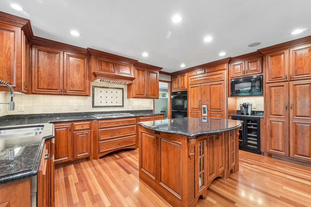 1206 102nd Street W Inver Grove Heights, MN 55077