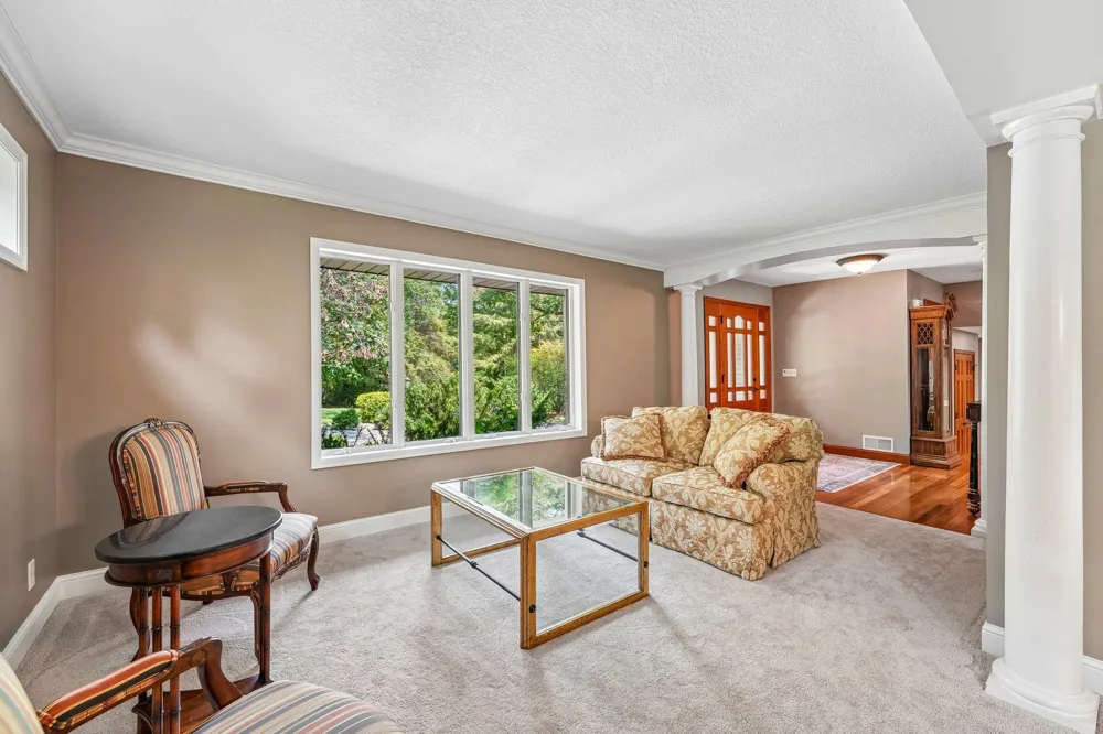1206 102nd Street W Inver Grove Heights, MN 55077