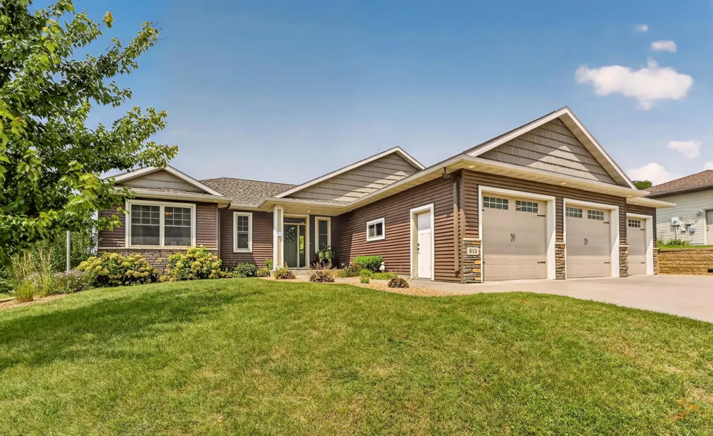 513 Hillside Drive SE Chatfield, MN 55923