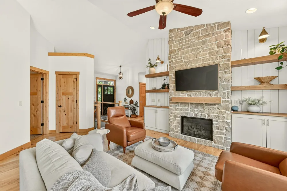 513 Hillside Drive SE Chatfield, MN 55923
