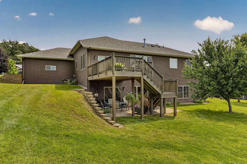 513 Hillside Drive SE Chatfield, MN 55923