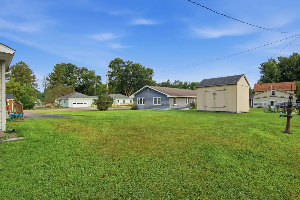 26050 W Stebins Street Eleva, WI 54738