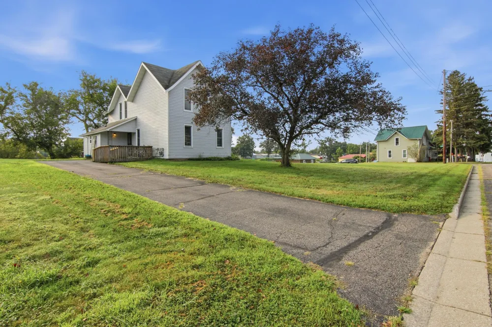 26050 W Stebins Street Eleva, WI 54738