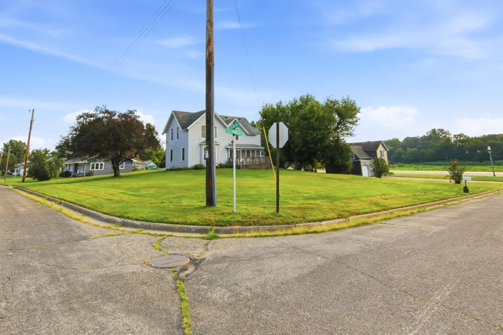 26050 W Stebins Street Eleva, WI 54738