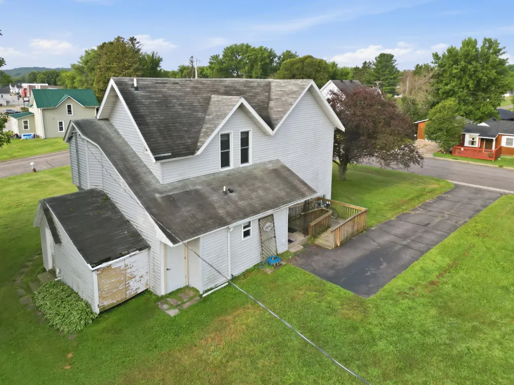 26050 W Stebins Street Eleva, WI 54738