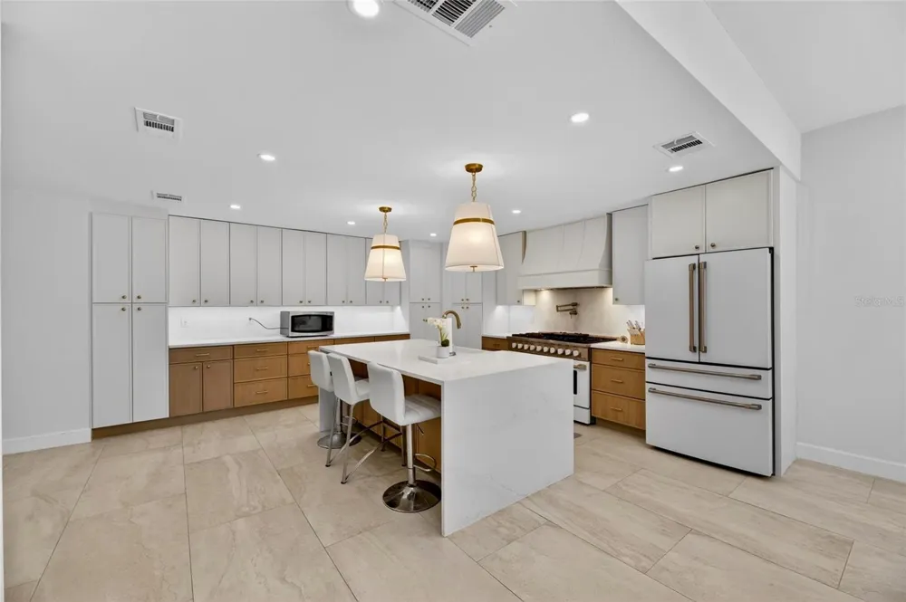 17309 LINDA VISTA CIRCLE Lutz, FL 33548