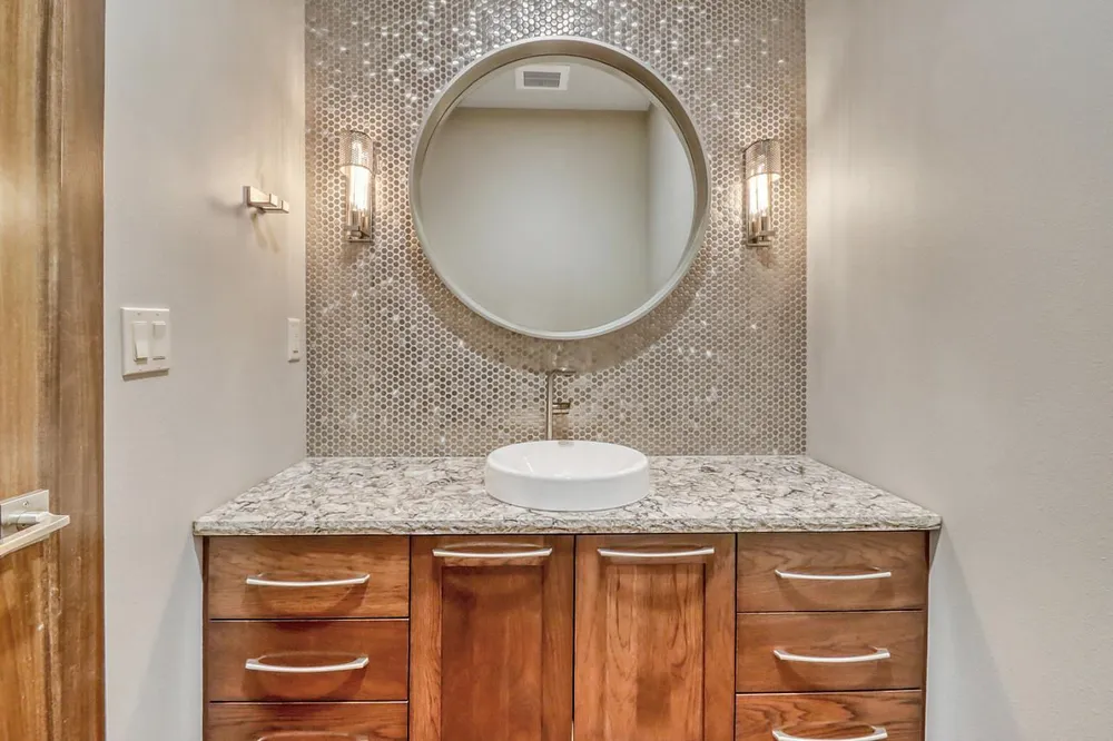 405 20th Avenue E West Fargo, ND 58078