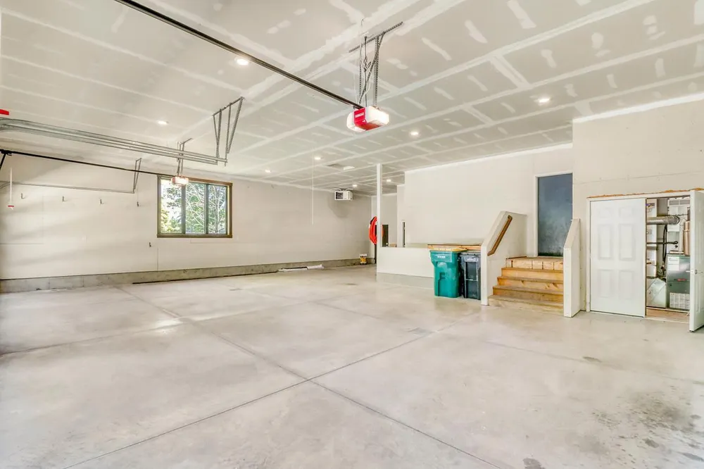 405 20th Avenue E West Fargo, ND 58078
