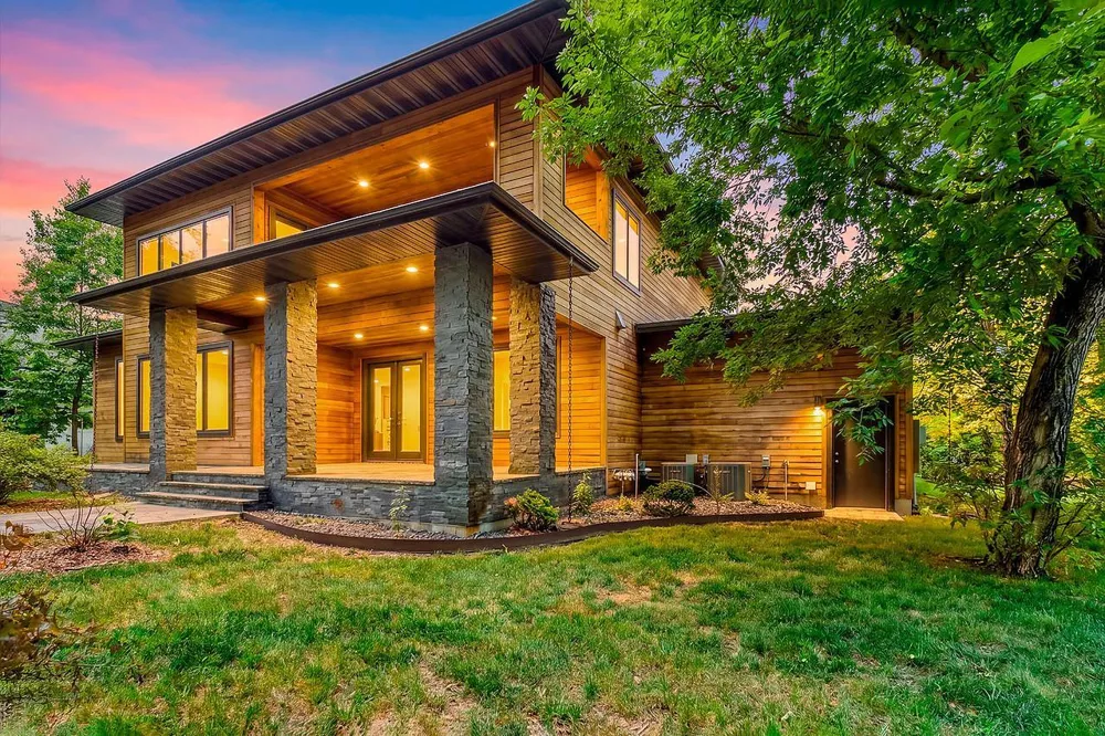 405 20th Avenue E West Fargo, ND 58078