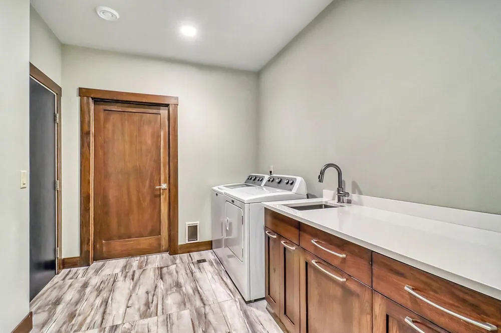 405 20th Avenue E West Fargo, ND 58078