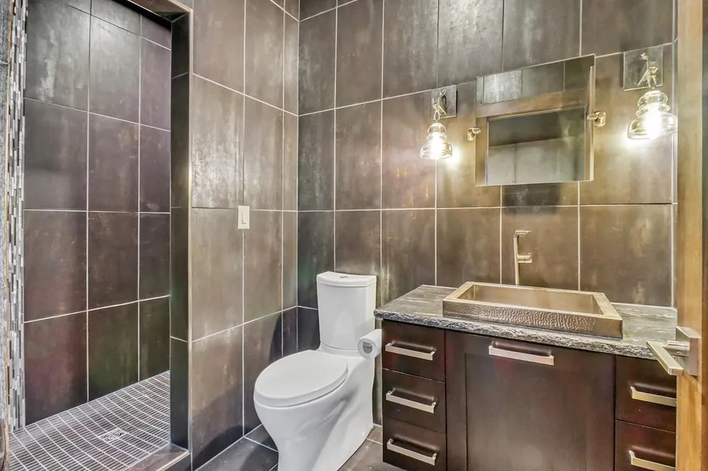 405 20th Avenue E West Fargo, ND 58078