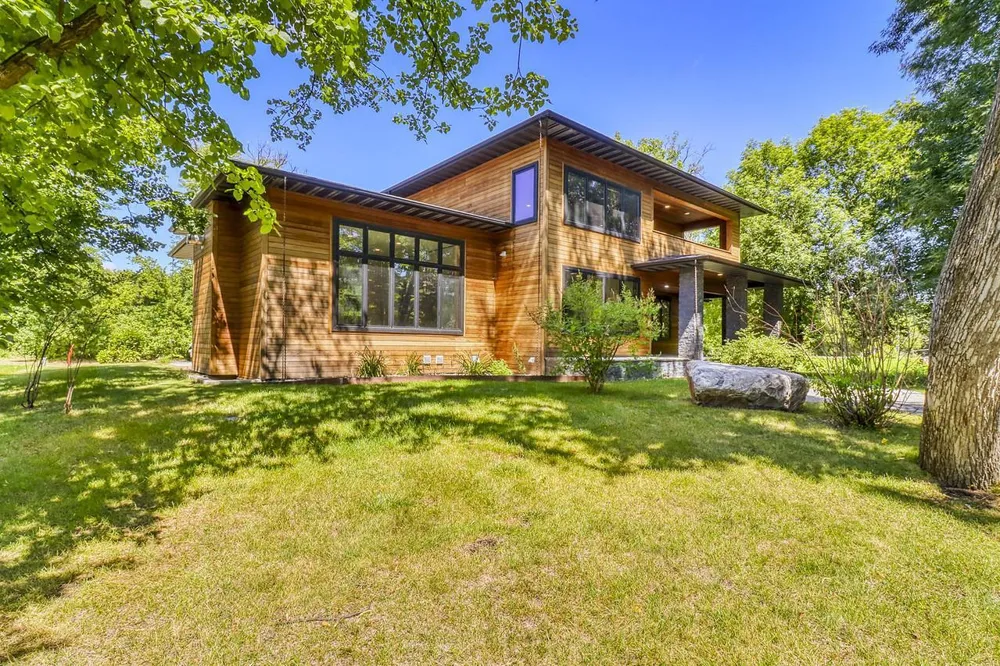 405 20th Avenue E West Fargo, ND 58078