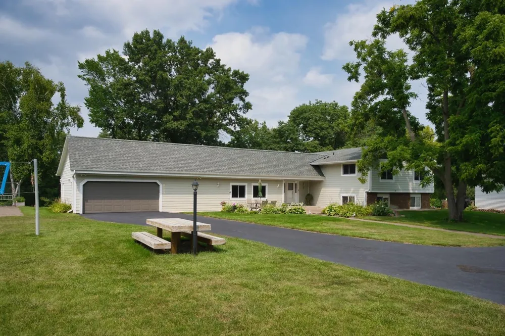 8275 College Trail Inver Grove Heights, MN 55076
