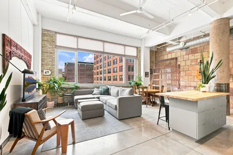 700 Washington Avenue #405