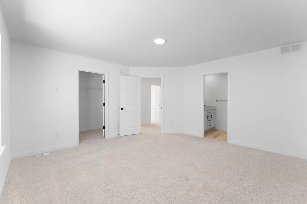 1905 Dogwood Court Carver, MN 55315