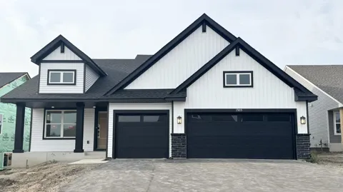 1905 Dogwood Court