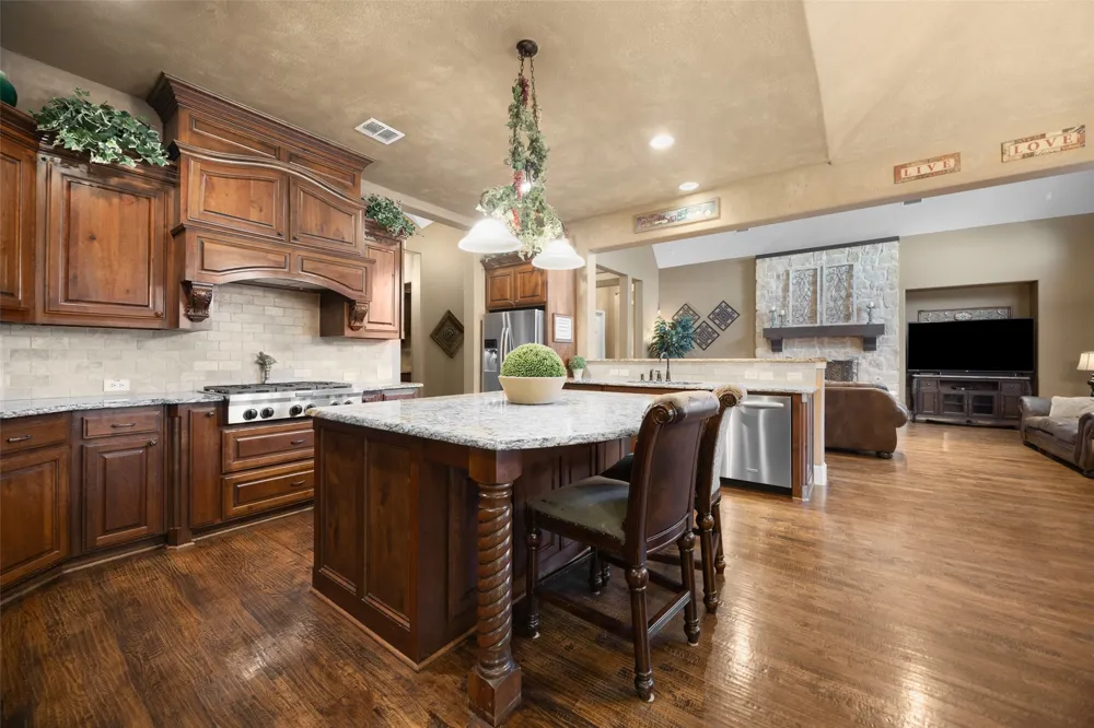 905 Cipriani Drive Frisco, TX 75036
