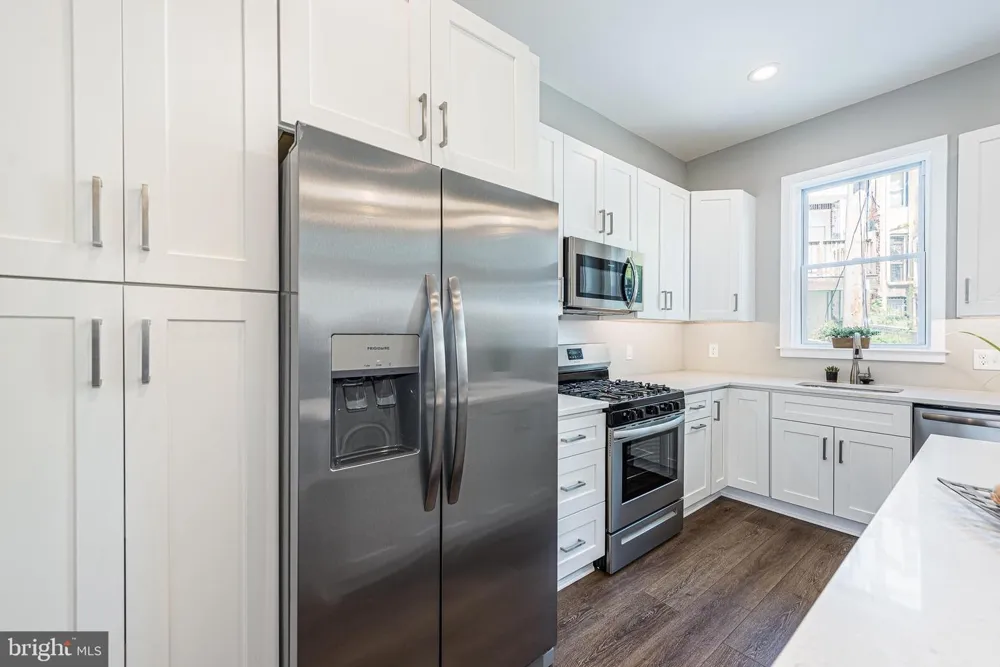 836 EDMONDSON AVENUE Baltimore, MD 21201