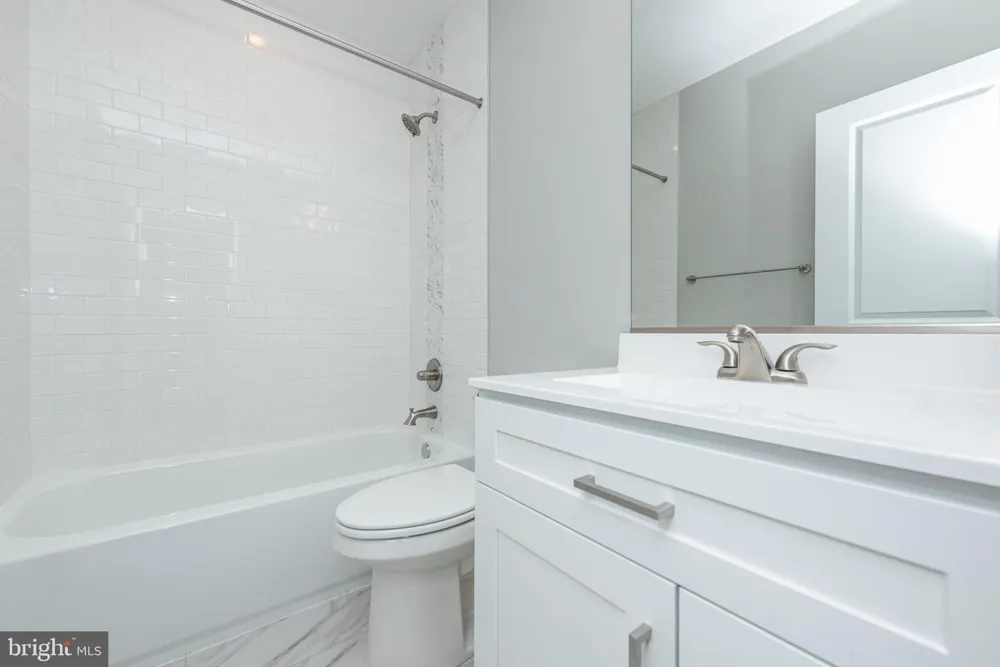 836 EDMONDSON AVENUE Baltimore, MD 21201