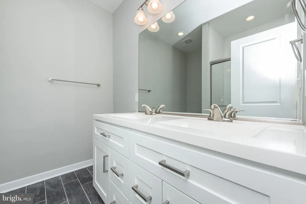 836 EDMONDSON AVENUE Baltimore, MD 21201