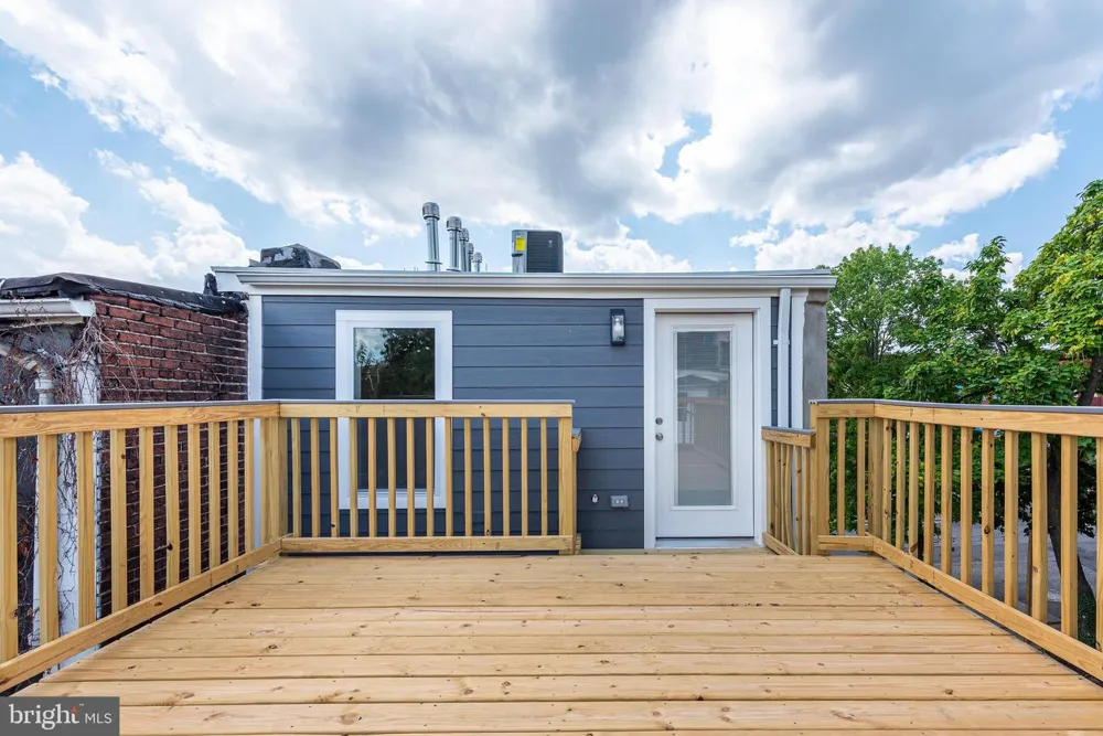 836 EDMONDSON AVENUE Baltimore, MD 21201
