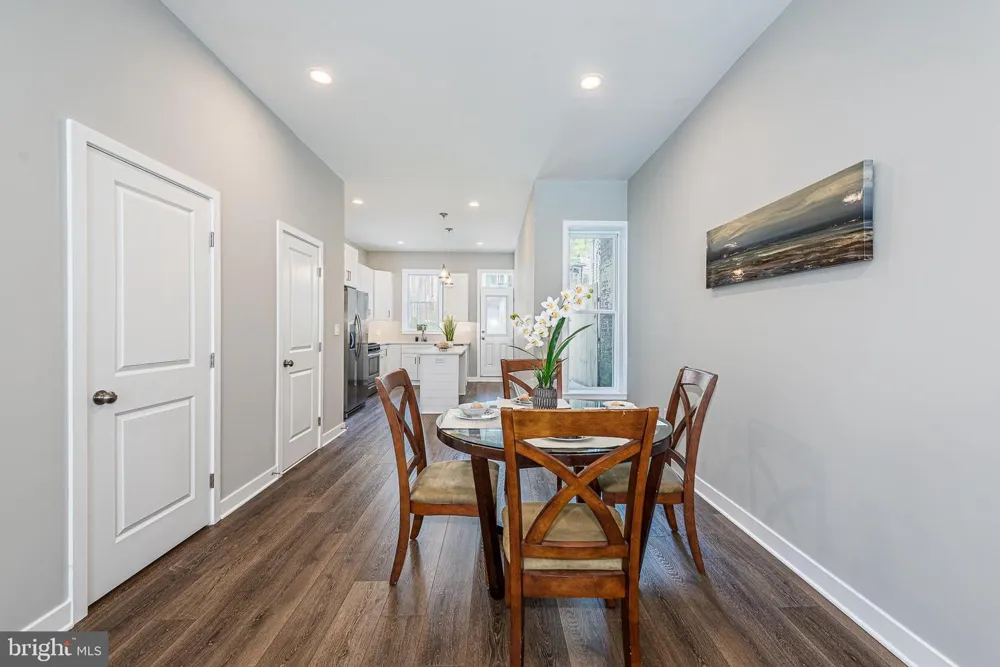 836 EDMONDSON AVENUE Baltimore, MD 21201