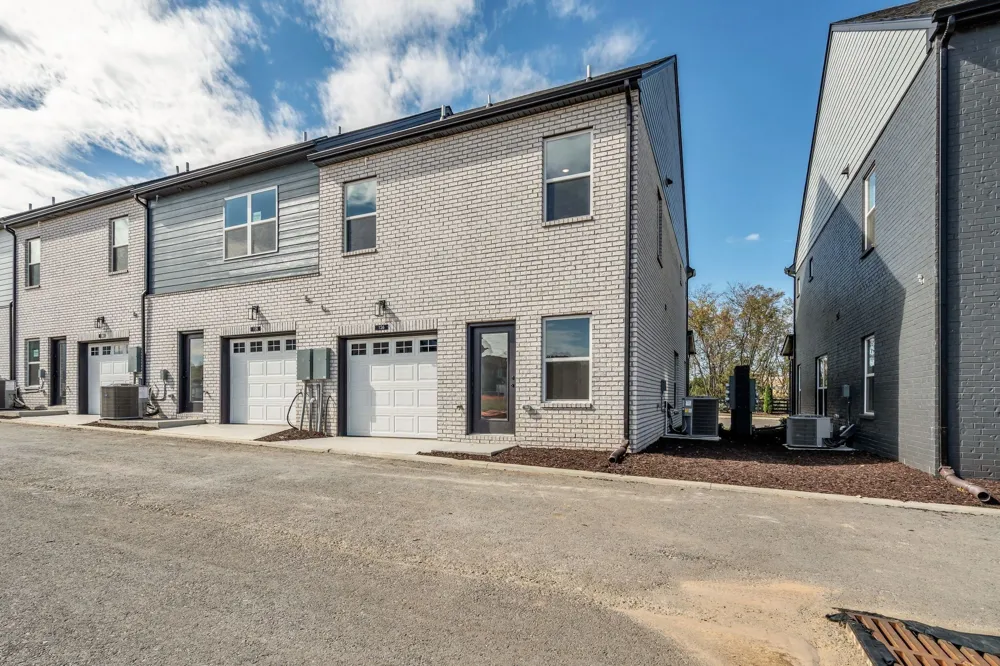 344 Twig PVT Ct Hendersonville, TN 37075