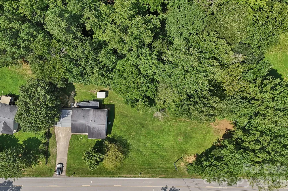 916 Long Branch Road Grover, NC 28073
