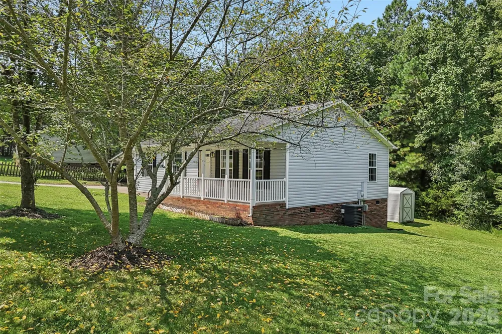 916 Long Branch Road Grover, NC 28073