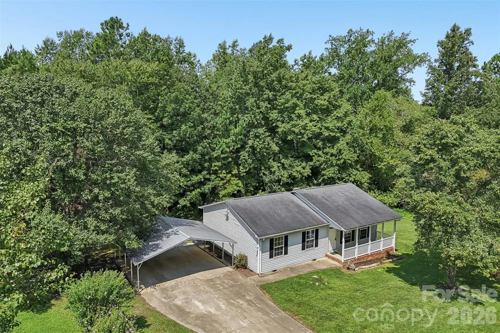 916 Long Branch Road Grover, NC 28073
