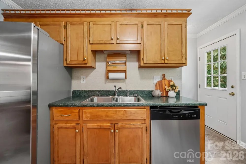 916 Long Branch Road Grover, NC 28073