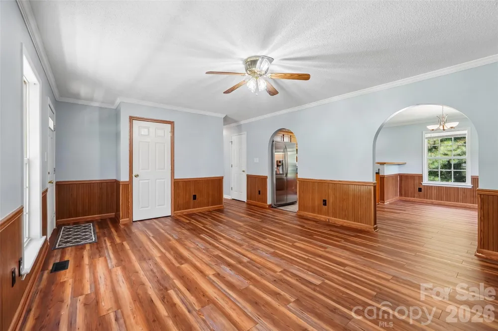 916 Long Branch Road Grover, NC 28073