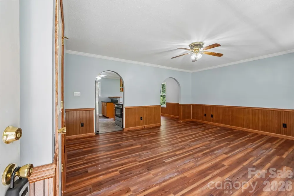 916 Long Branch Road Grover, NC 28073