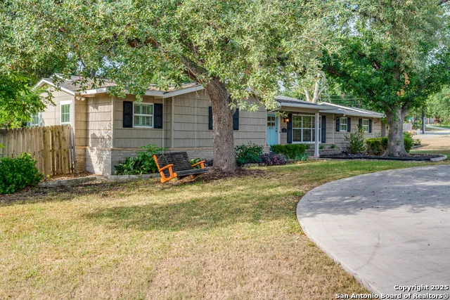 100 SEFORD DR Terrell Hills, TX 78209