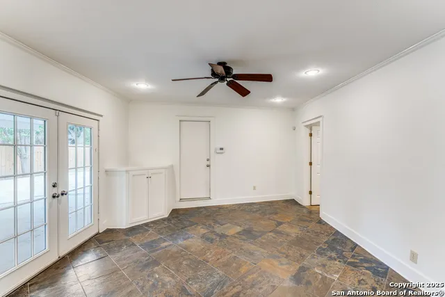 100 SEFORD DR Terrell Hills, TX 78209