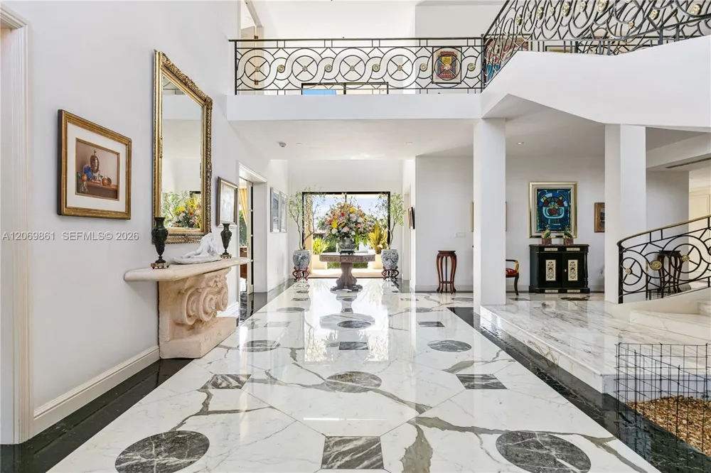 241 Cape Florida Dr Key Biscayne, FL 33149