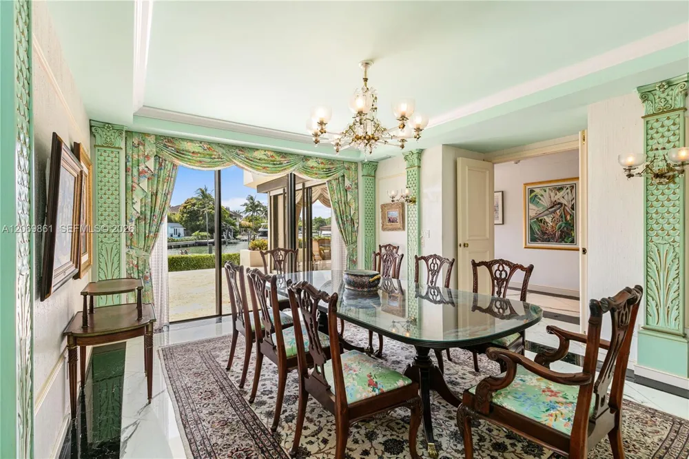 241 Cape Florida Dr Key Biscayne, FL 33149