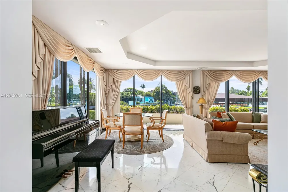 241 Cape Florida Dr Key Biscayne, FL 33149