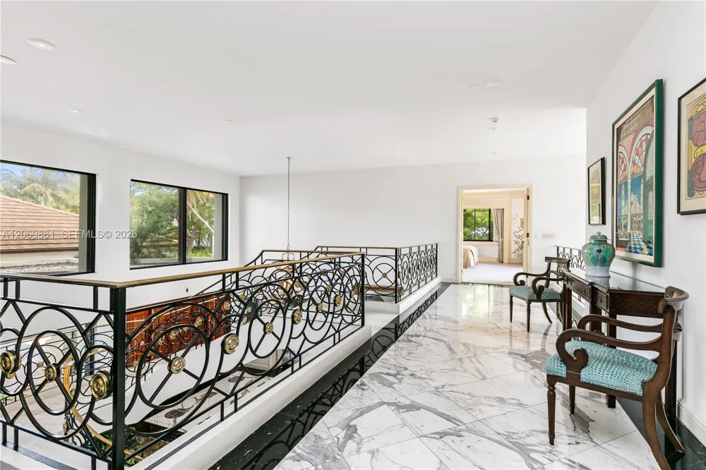 241 Cape Florida Dr Key Biscayne, FL 33149