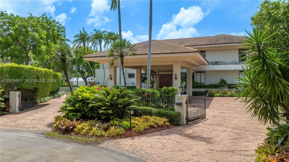 241 Cape Florida Dr Key Biscayne, FL 33149