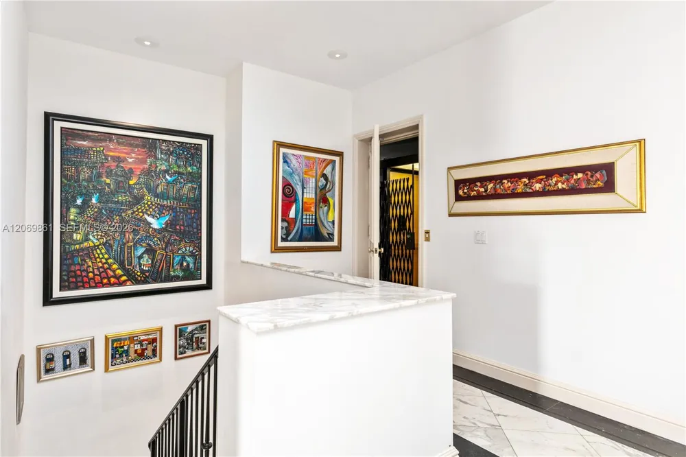 241 Cape Florida Dr Key Biscayne, FL 33149