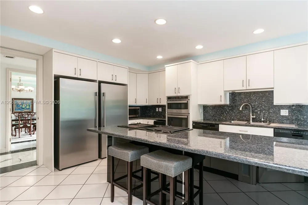 241 Cape Florida Dr Key Biscayne, FL 33149